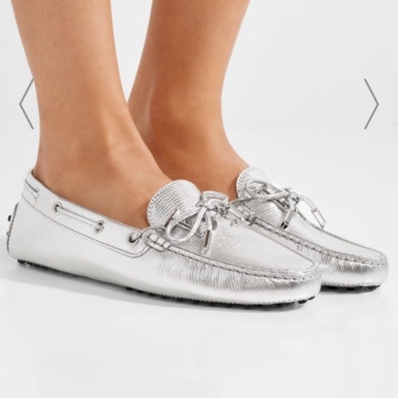 Silver thin striped TODS. Loafers - Picture 6 of 6